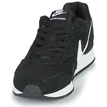 Nike VENTURE RUNNER Negro / Blanco