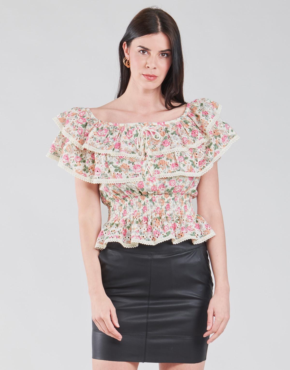 textil Mujer Tops / Blusas Guess SS NEW ISOTTA TOP Rosa