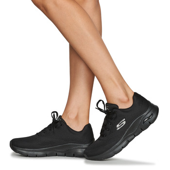 Skechers ARCH FIT Negro