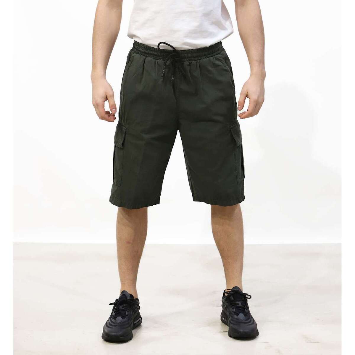 textil Hombre Shorts / Bermudas Amish Bermuda Cargo  Popeline Verde