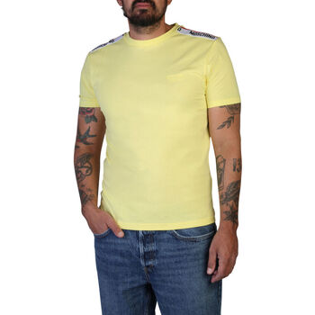 textil Hombre Tops y Camisetas Moschino A0781-4305 A0021 Yellow Amarillo