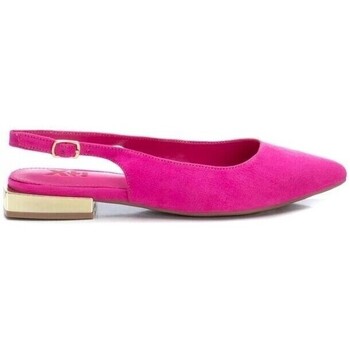 Zapatillas color rosa de casual XTI 140811